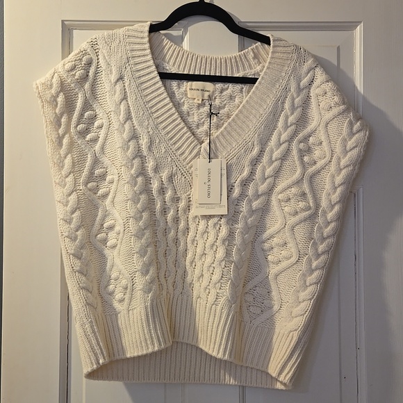 Loulou Studio Women's Cream Cable-Knit V-Neck Sweater Vest - Picture 2 of 5